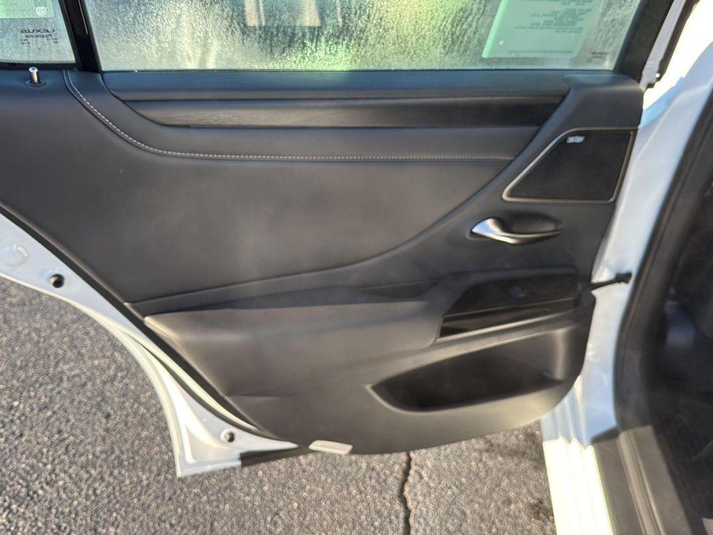 new 2025 Lexus ES 350 car, priced at $53,115