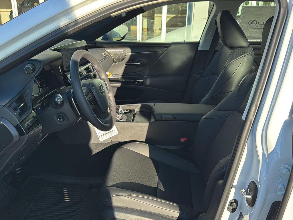 new 2025 Lexus ES 350 car, priced at $53,115