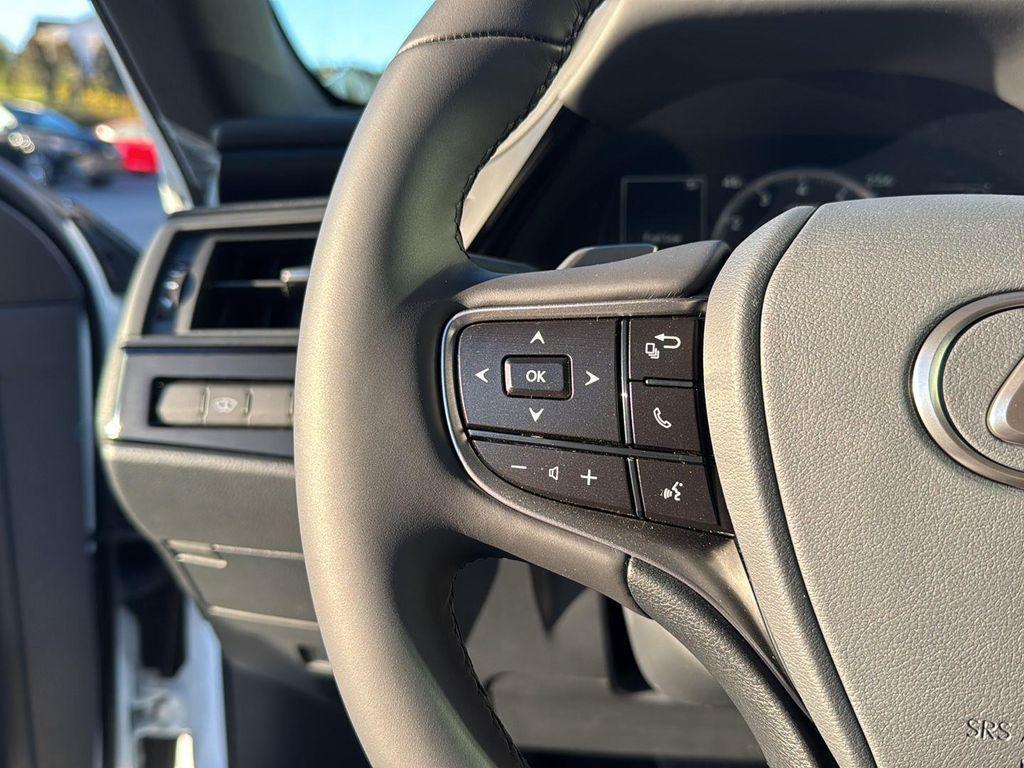 new 2025 Lexus ES 350 car, priced at $53,115