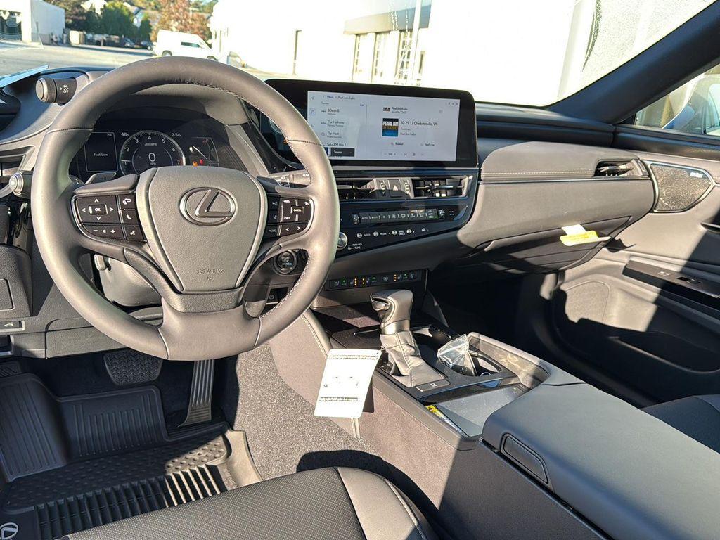 new 2025 Lexus ES 350 car, priced at $53,115