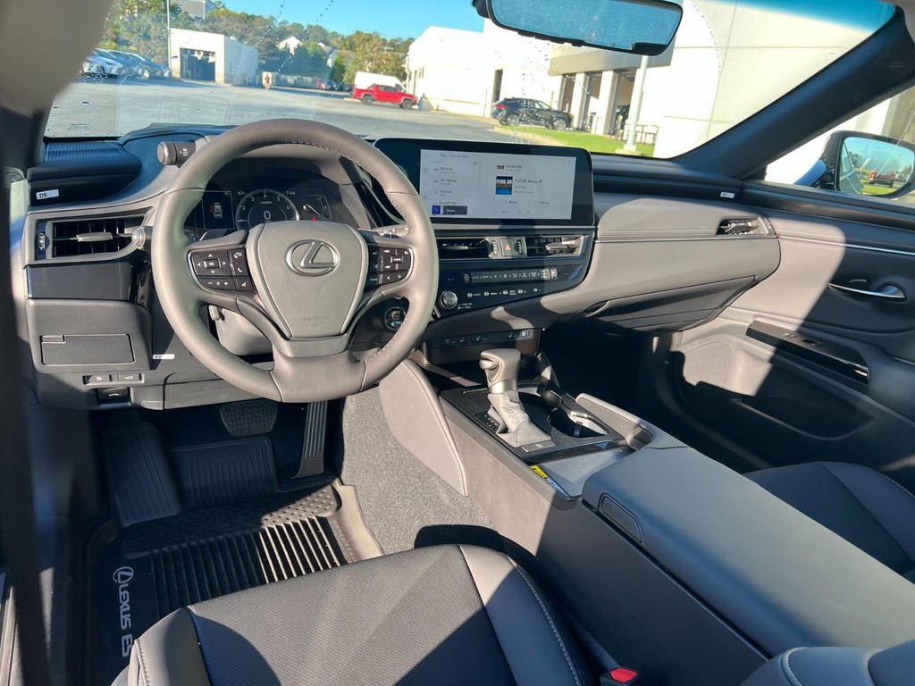 new 2025 Lexus ES 350 car, priced at $51,955
