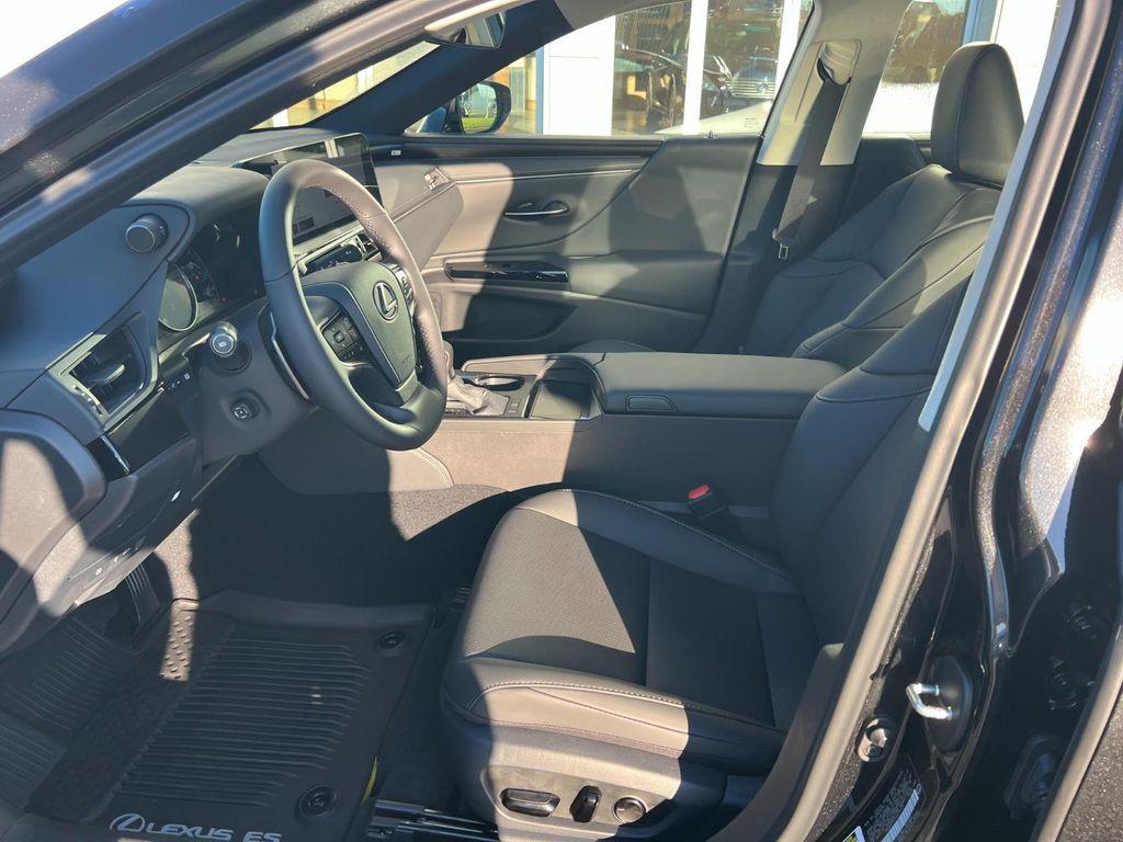 new 2025 Lexus ES 350 car, priced at $51,955
