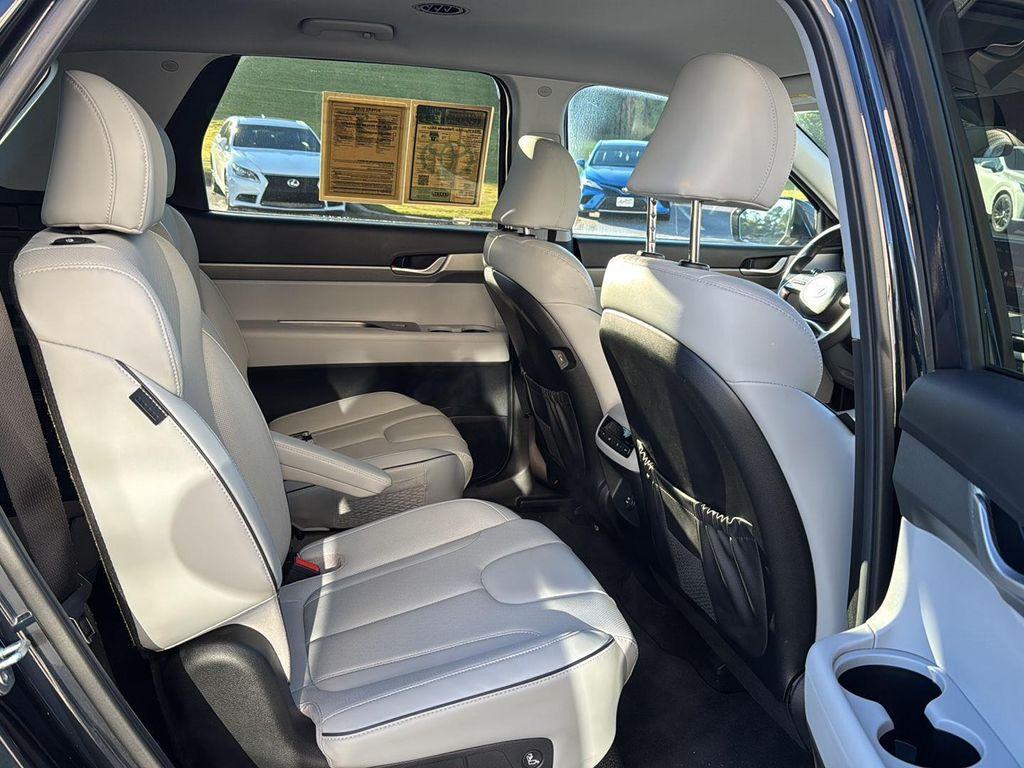 used 2024 Hyundai Palisade car, priced at $35,500
