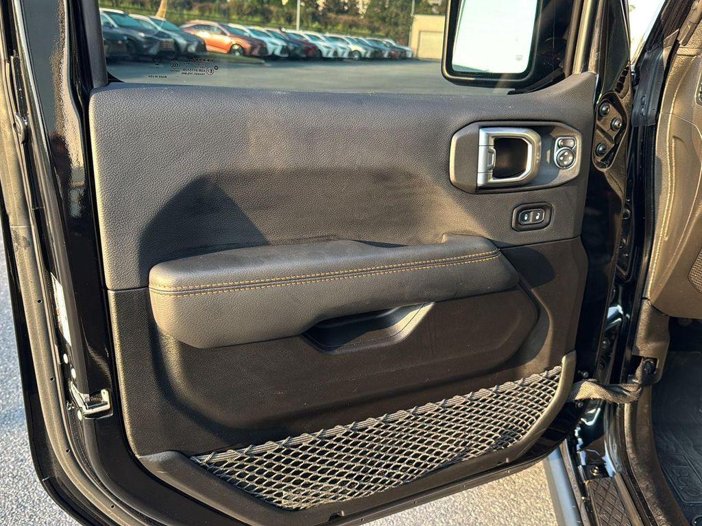used 2023 Jeep Gladiator car, priced at $34,500