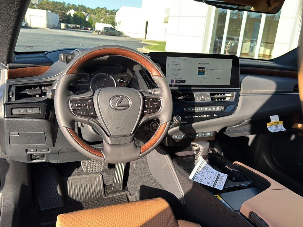 new 2025 Lexus ES 300h car, priced at $54,910