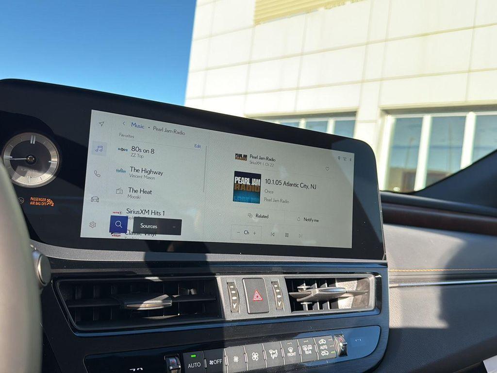 new 2025 Lexus ES 300h car, priced at $54,910
