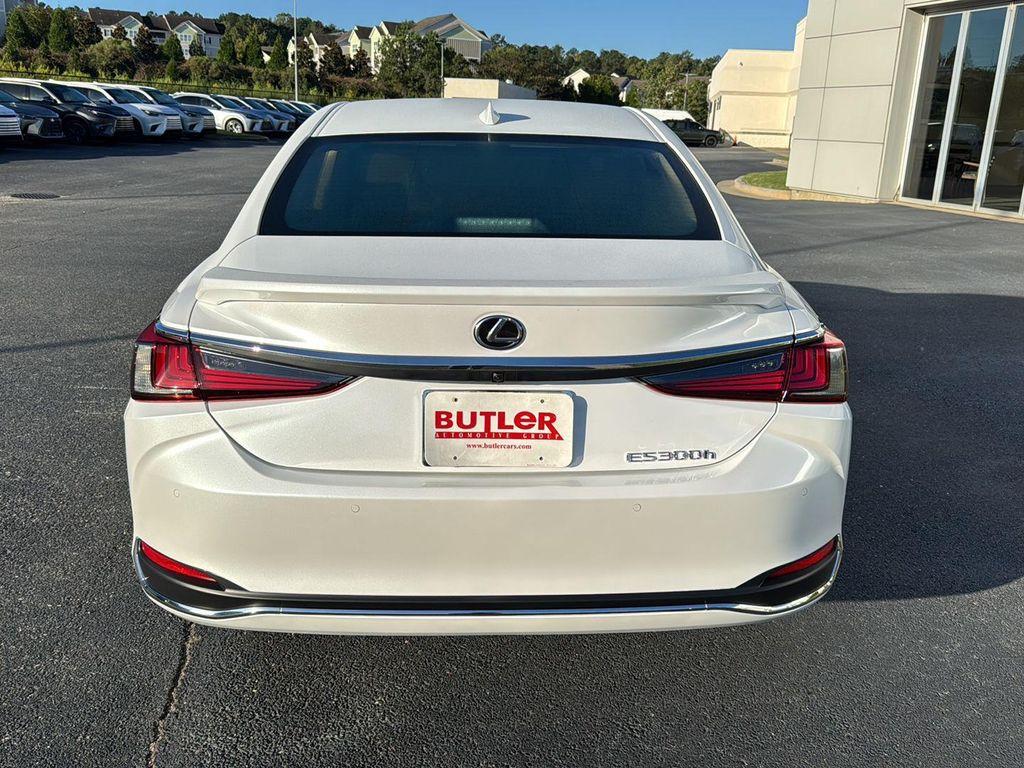 new 2025 Lexus ES 300h car, priced at $54,910