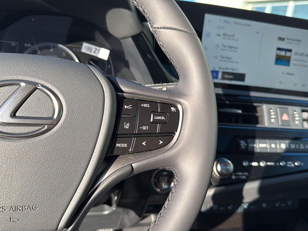 new 2025 Lexus ES 350 car, priced at $49,779