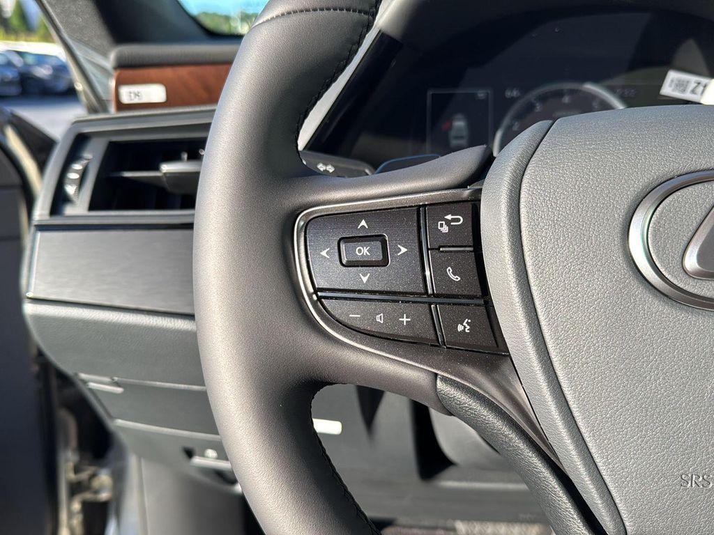 new 2025 Lexus ES 350 car, priced at $49,779