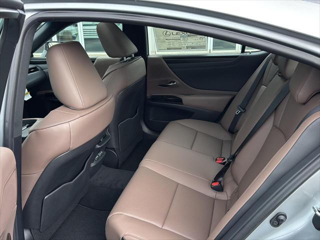new 2025 Lexus ES 350 car, priced at $48,129