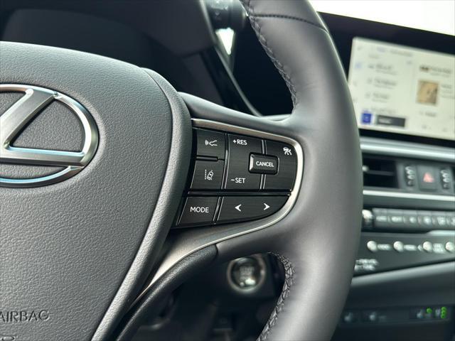 new 2025 Lexus ES 350 car, priced at $48,129