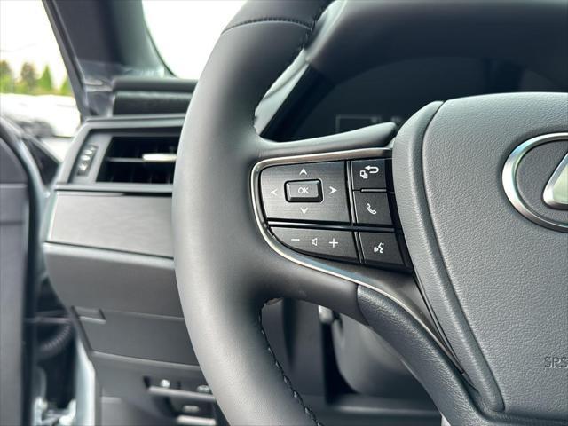 new 2025 Lexus ES 350 car, priced at $48,129