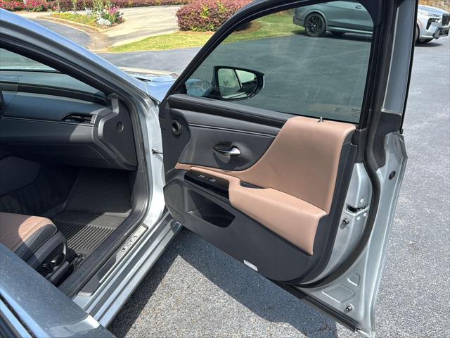 used 2025 Lexus ES 300h car, priced at $52,500