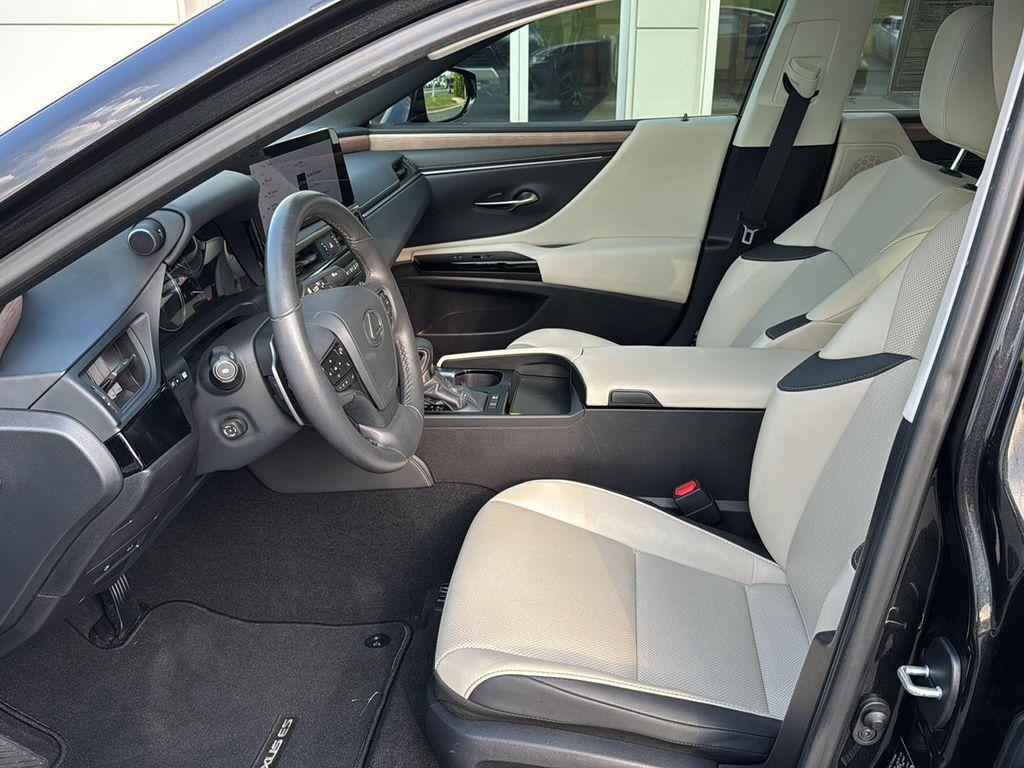 used 2024 Lexus ES 300h car, priced at $43,500