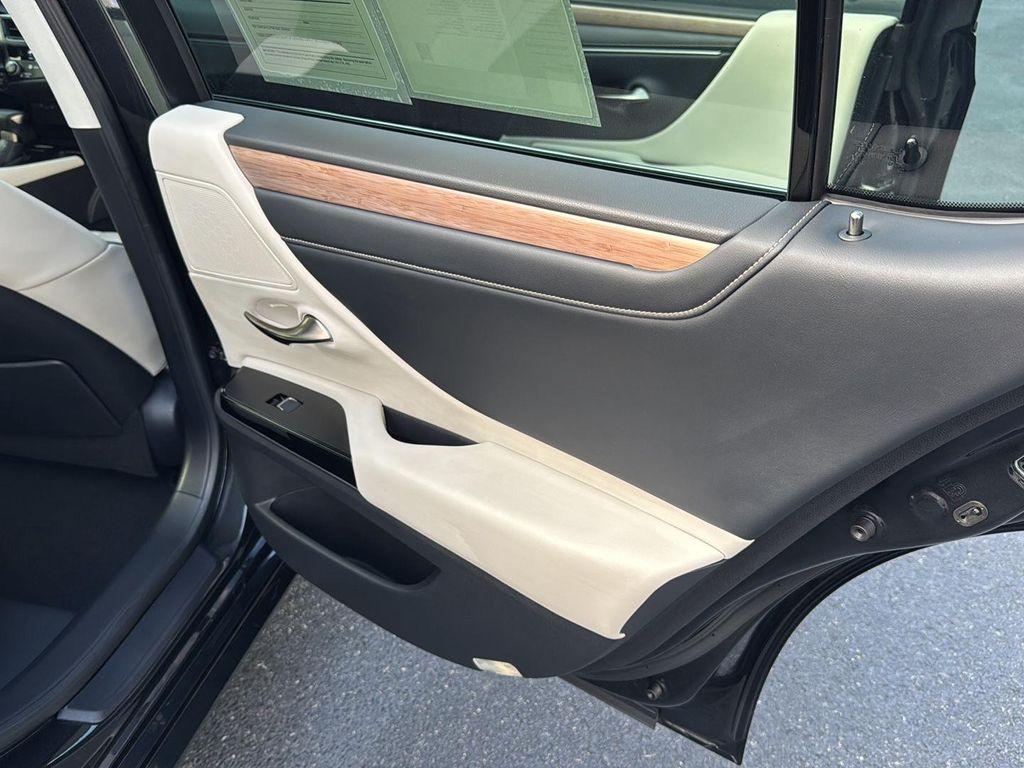 used 2024 Lexus ES 300h car, priced at $43,500