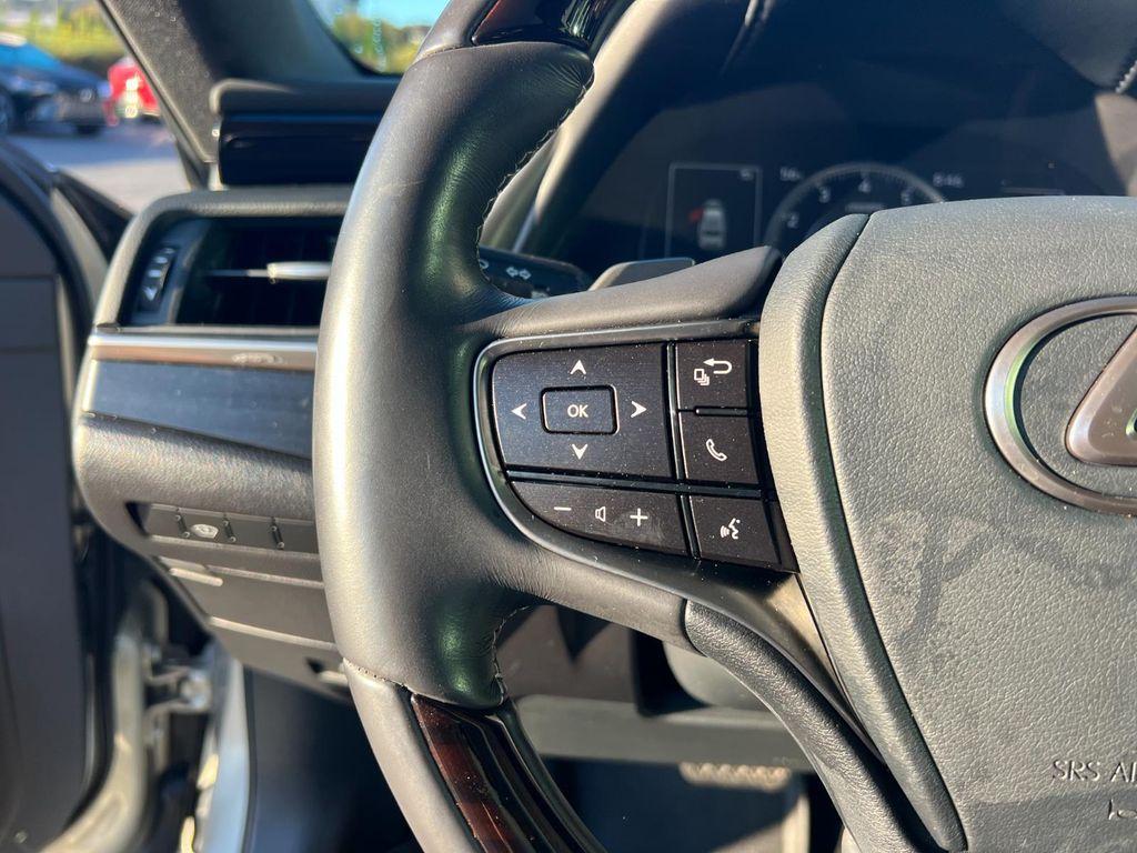 used 2020 Lexus ES 350 car, priced at $33,987