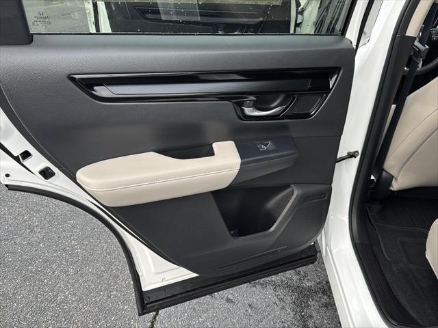 used 2023 Honda CR-V car, priced at $33,500