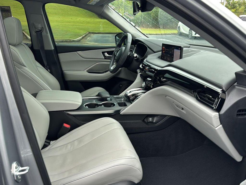 used 2024 Acura MDX car, priced at $44,025