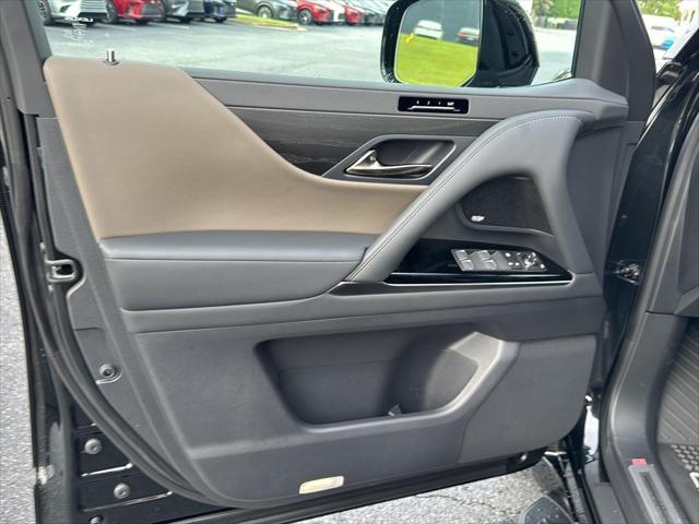 new 2025 Lexus LX 700h car, priced at $113,234