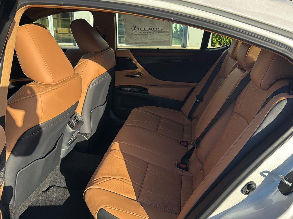 new 2025 Lexus ES 300h car, priced at $57,419
