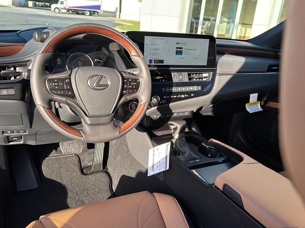 new 2025 Lexus ES 300h car, priced at $57,419