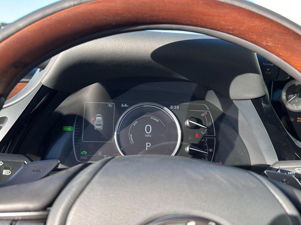 new 2025 Lexus ES 300h car, priced at $57,419