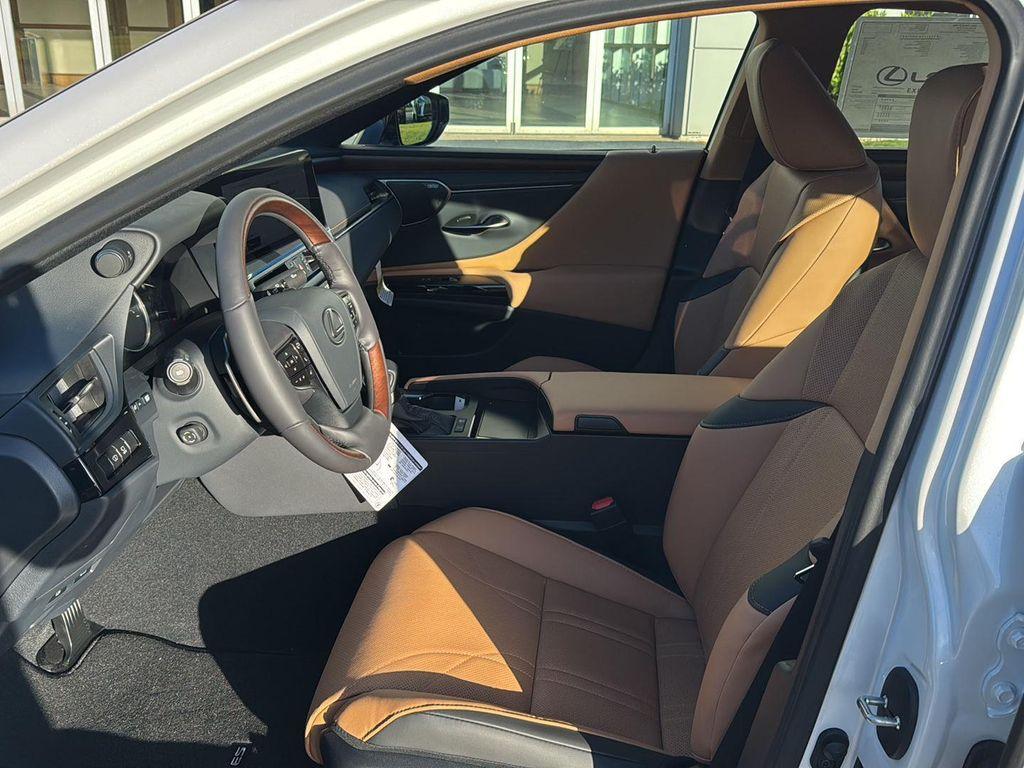 new 2025 Lexus ES 300h car, priced at $57,419