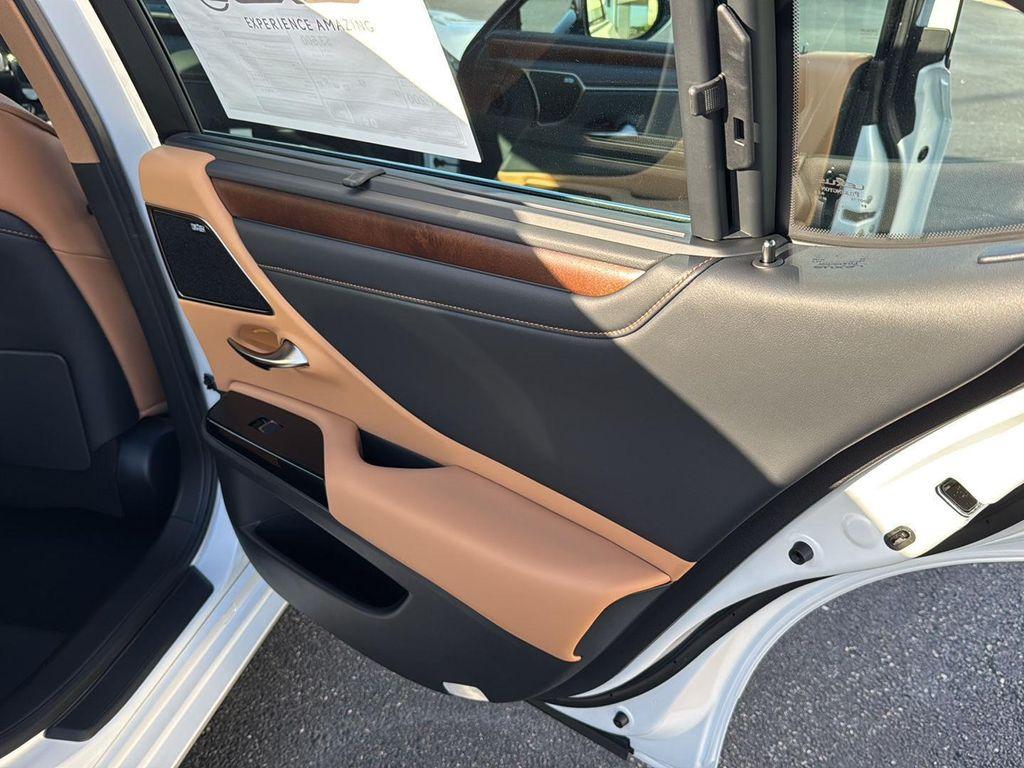 new 2025 Lexus ES 300h car, priced at $57,419