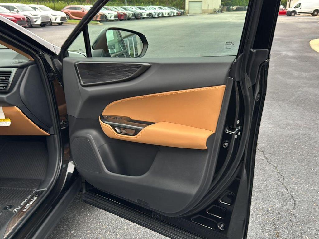 new 2025 Lexus NX 250 car, priced at $46,300