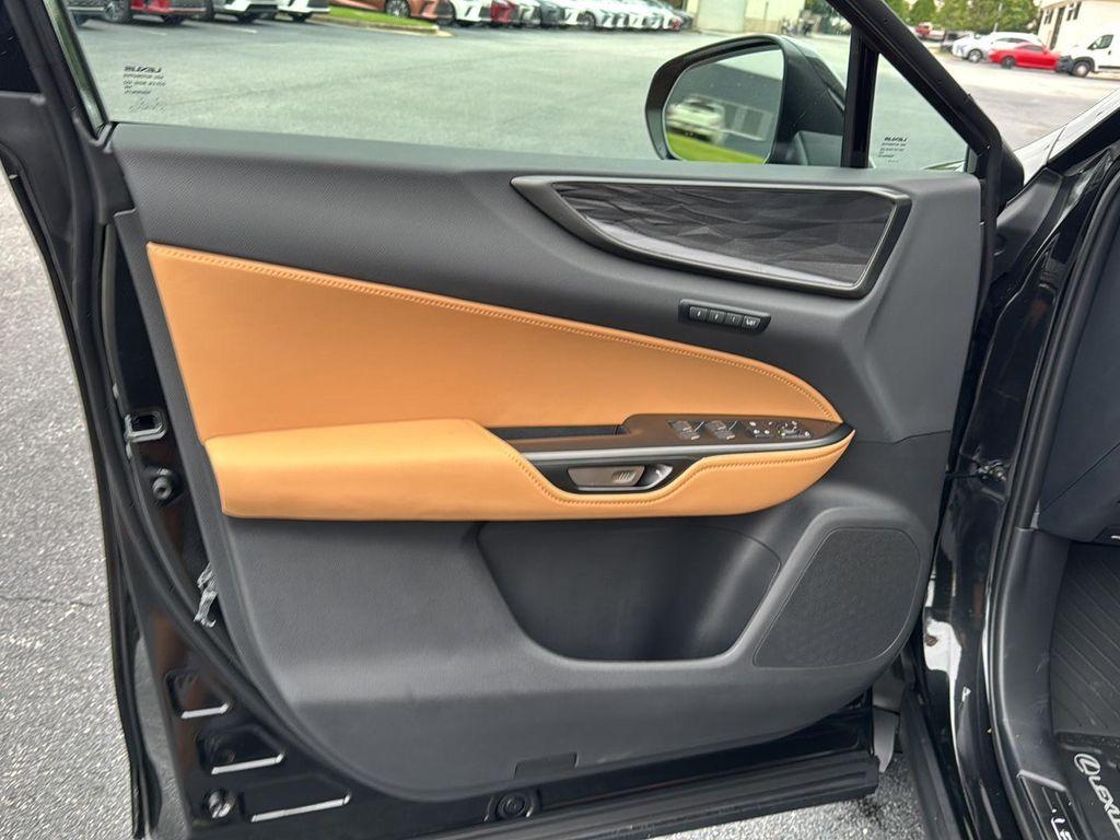 new 2025 Lexus NX 250 car, priced at $46,300