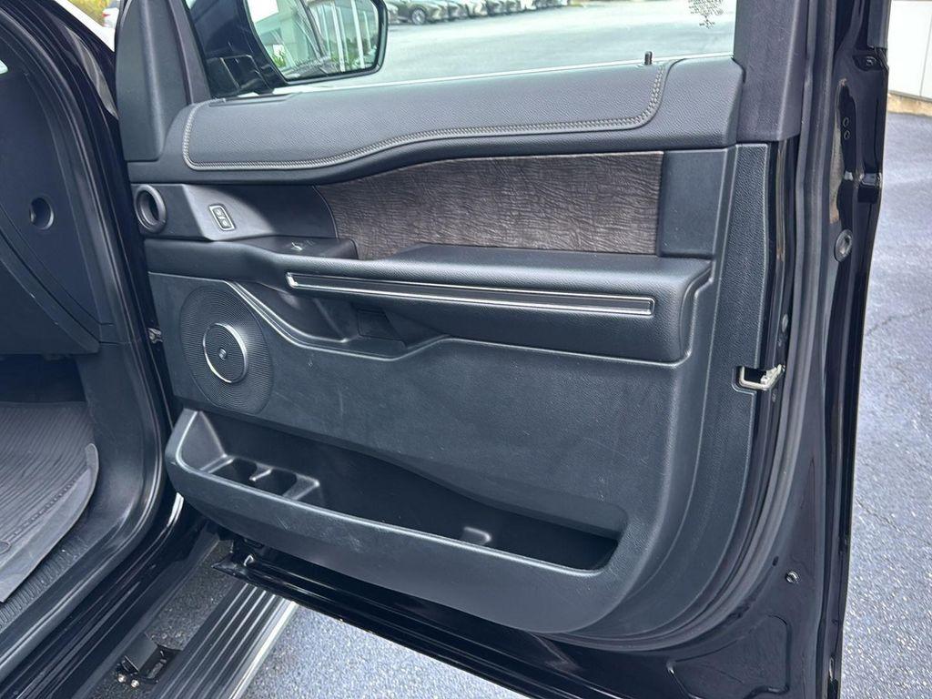 used 2021 Ford Expedition car, priced at $34,000