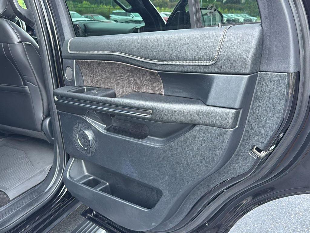used 2021 Ford Expedition car, priced at $34,000