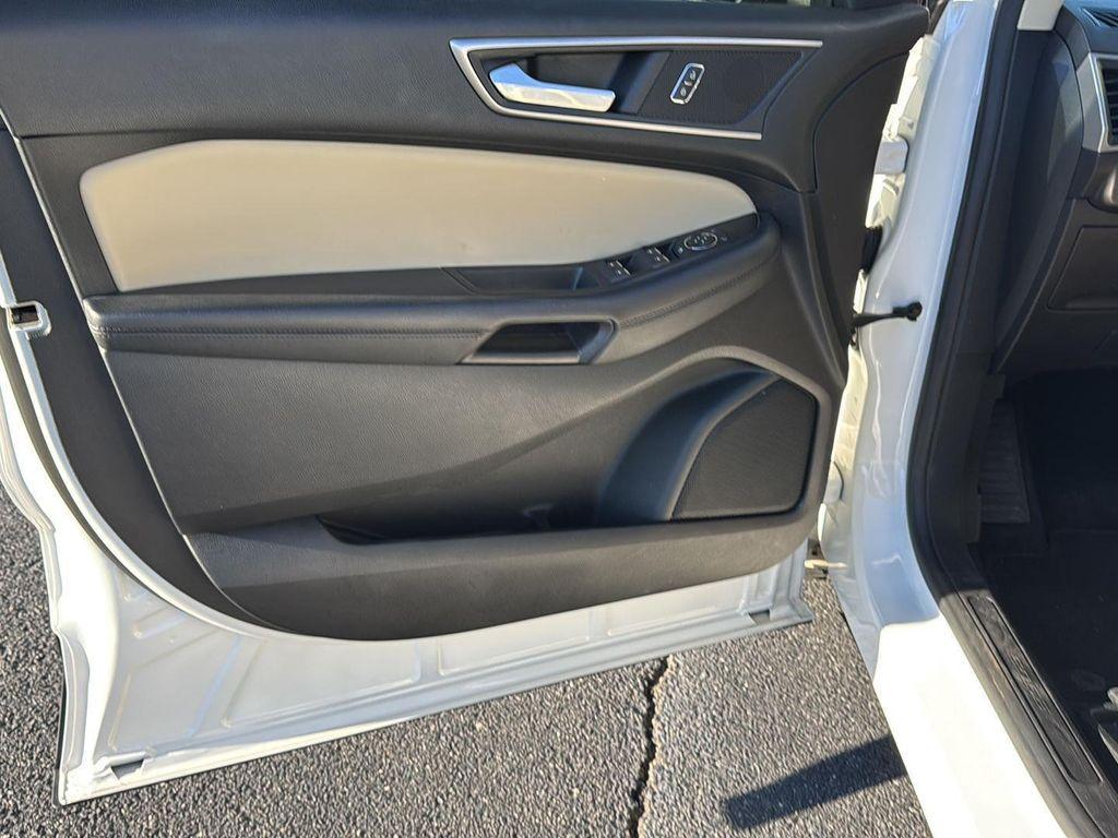 used 2022 Ford Edge car, priced at $23,900