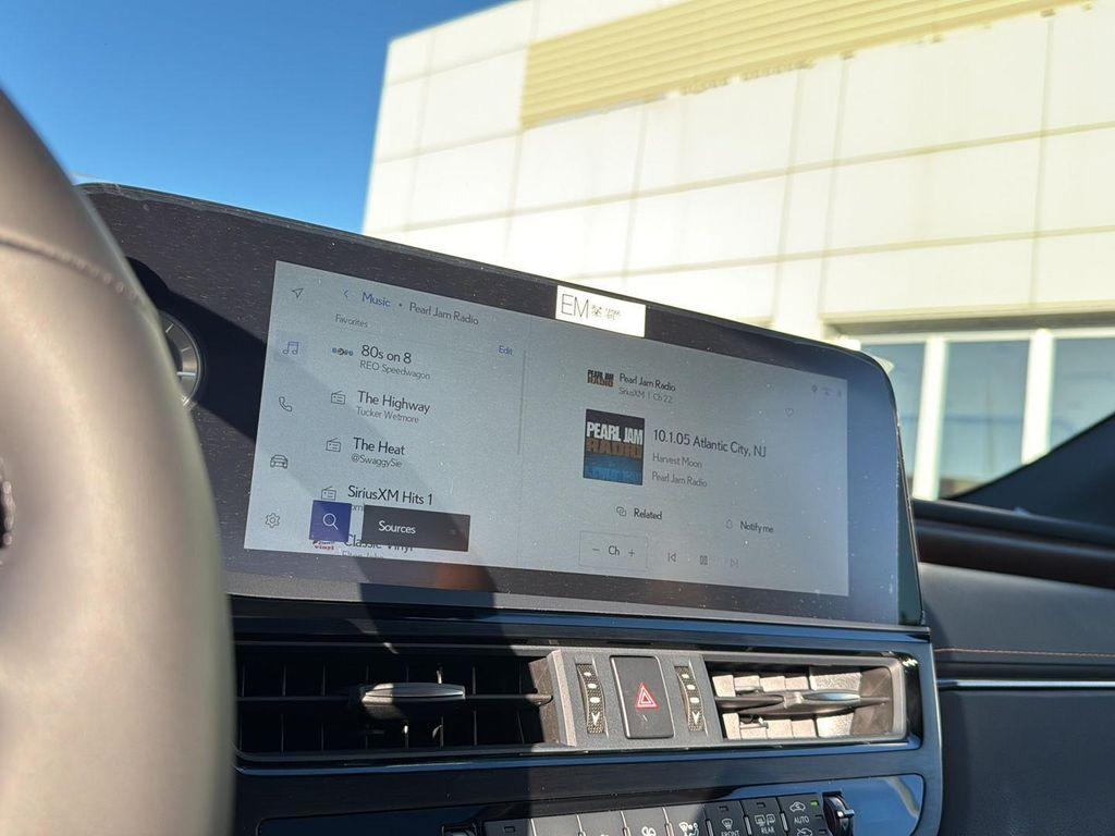 new 2025 Lexus ES 350 car, priced at $50,619