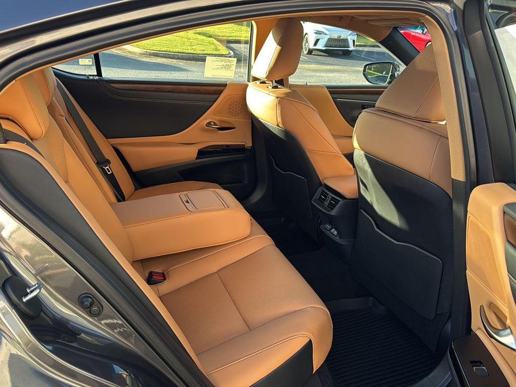 new 2025 Lexus ES 350 car, priced at $50,619