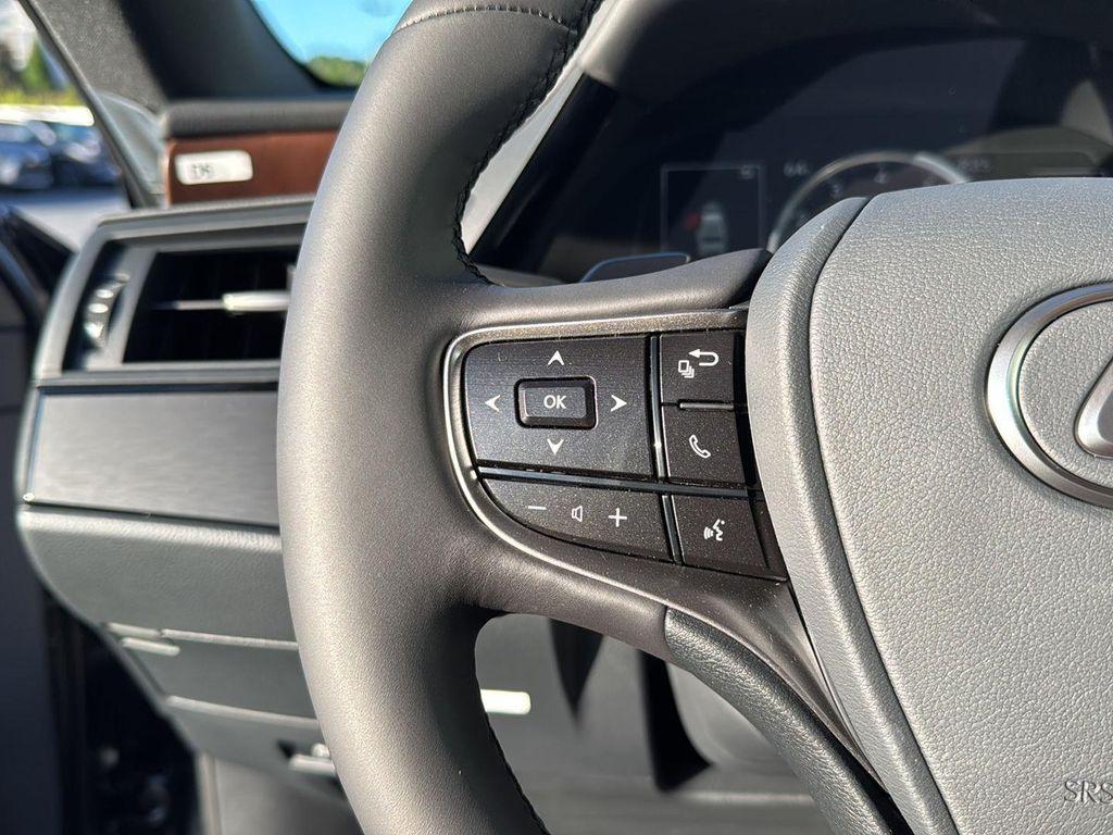 new 2025 Lexus ES 350 car, priced at $50,619