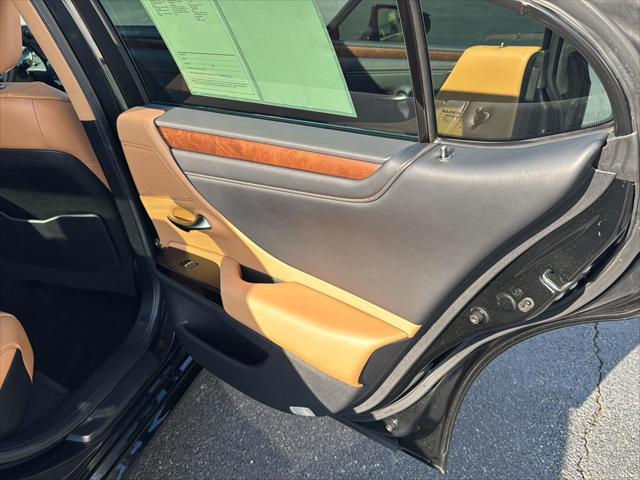 used 2023 Lexus ES 350 car, priced at $40,000