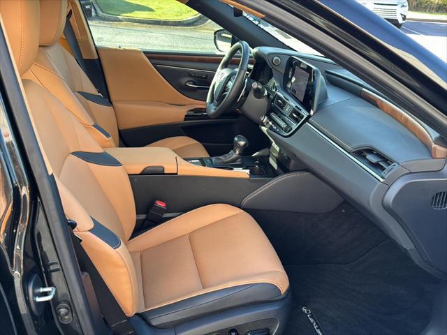 used 2023 Lexus ES 350 car, priced at $40,000