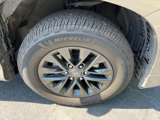 used 2021 Lexus GX 460 car, priced at $45,890