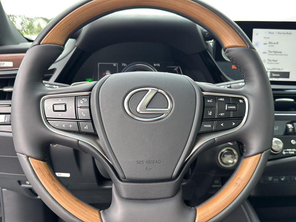 new 2025 Lexus ES 300h car, priced at $54,409