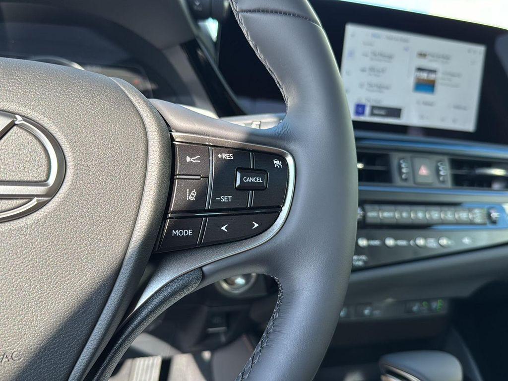 new 2025 Lexus ES 350 car, priced at $48,254