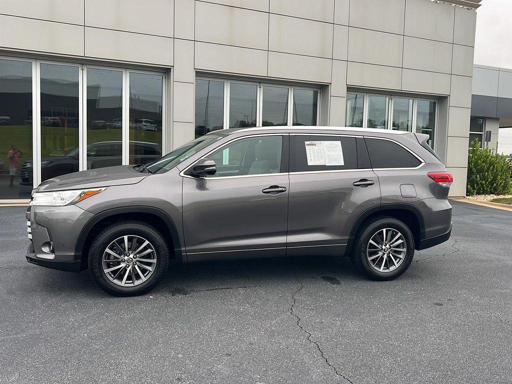used 2018 Toyota Highlander car, priced at $22,500