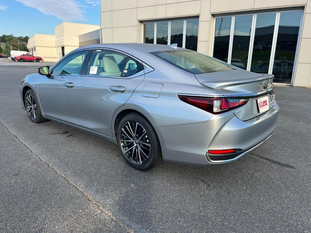 new 2025 Lexus ES 300h car, priced at $52,094