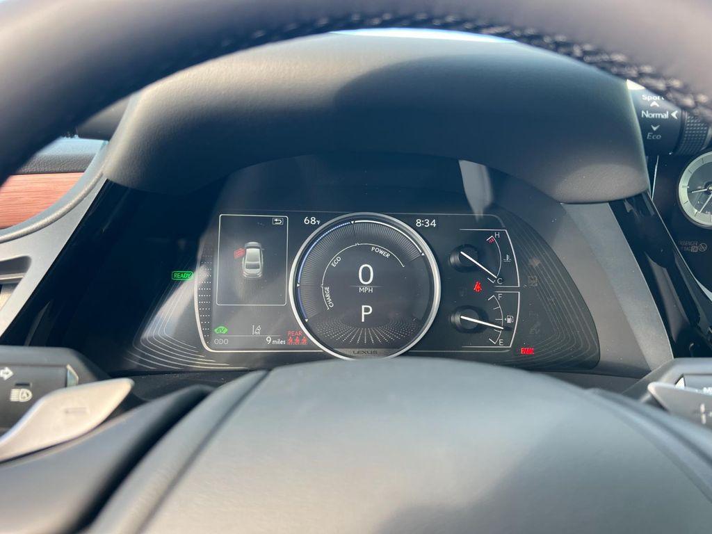 new 2025 Lexus ES 300h car, priced at $52,094