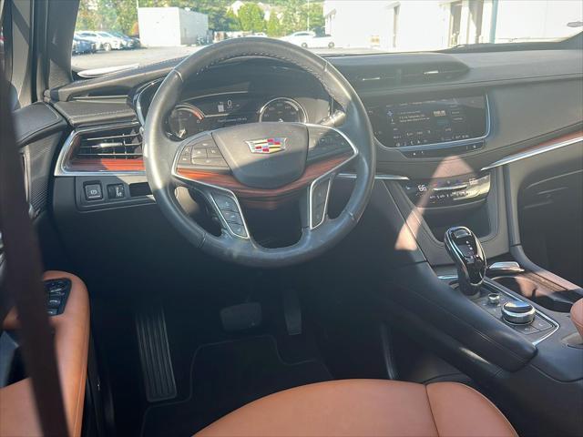 used 2024 Cadillac XT5 car, priced at $41,500