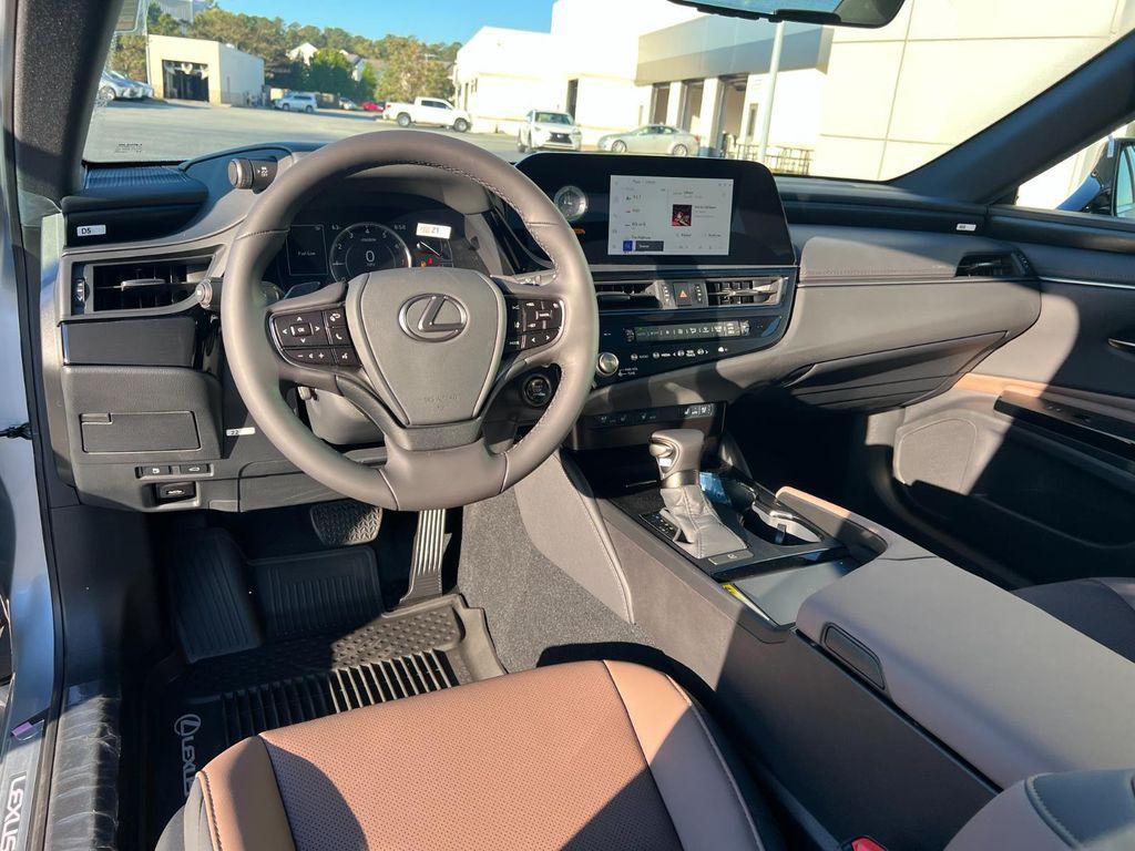 new 2025 Lexus ES 350 car, priced at $48,665