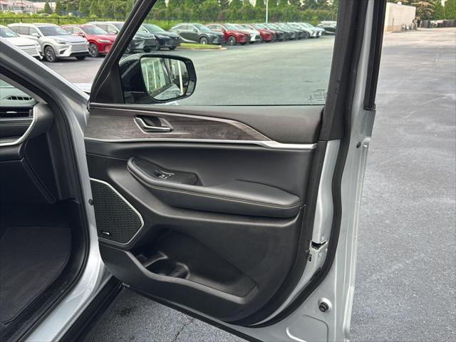 used 2021 Jeep Grand Cherokee L car, priced at $27,900