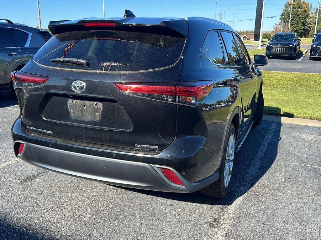used 2020 Toyota Highlander car, priced at $32,500