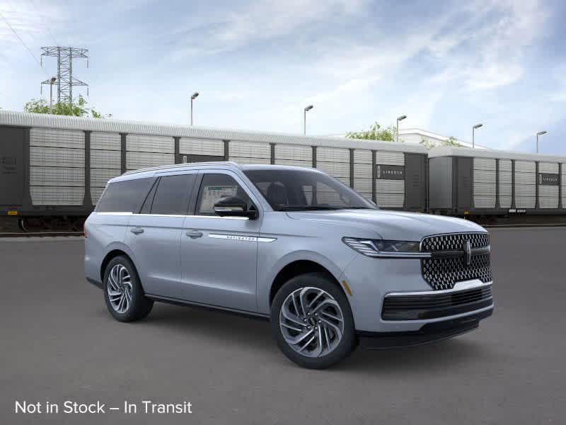 new 2025 Lincoln Navigator car, priced at $102,940