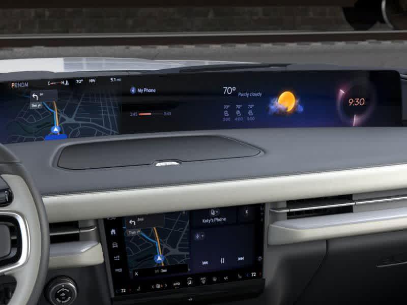 new 2025 Lincoln Navigator car, priced at $102,940